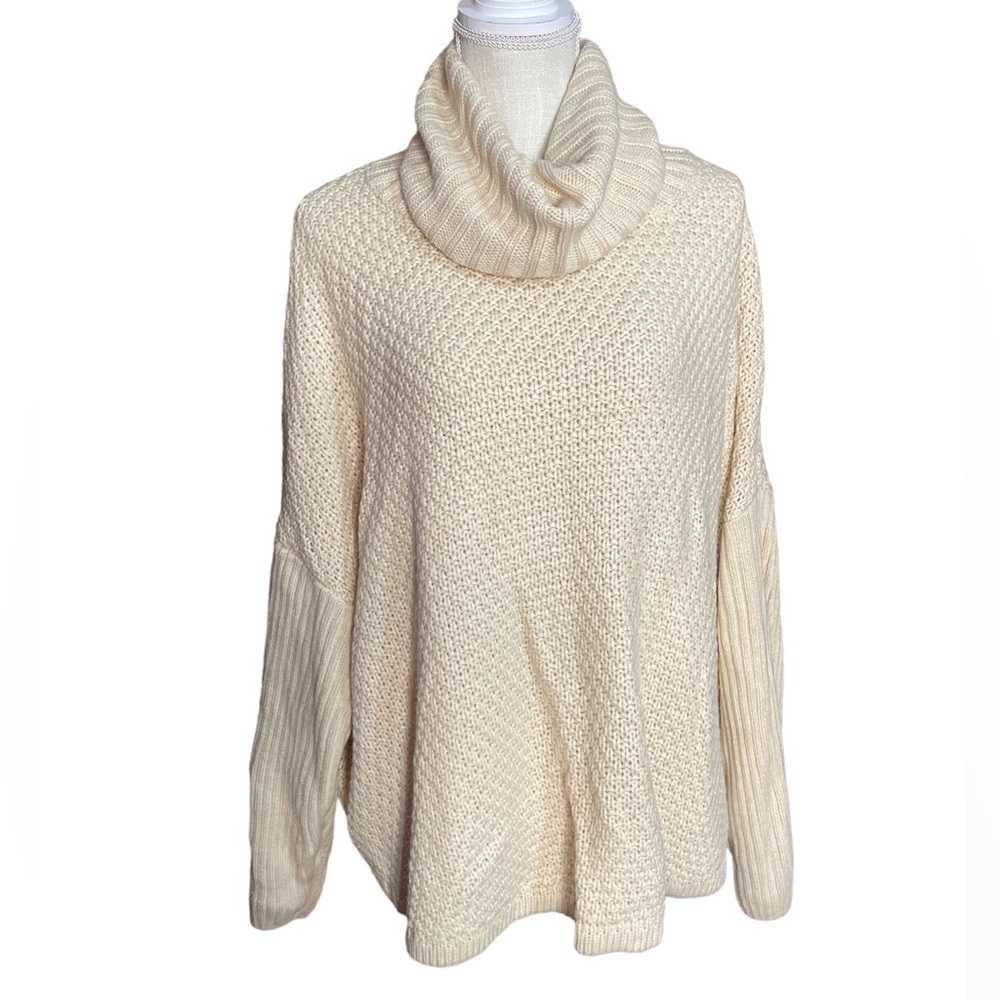 Doe & Rae Over Sized Cream Turtleneck Sweater